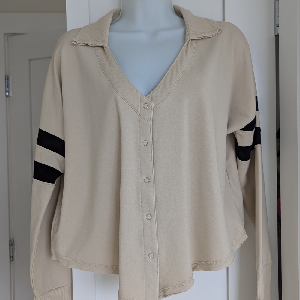 Free People Cream and Black Top - Picture 4 of 6
